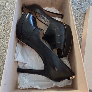 Prada Heels Black 4.5"